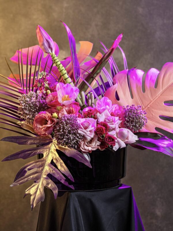 Base metalica y arte natural