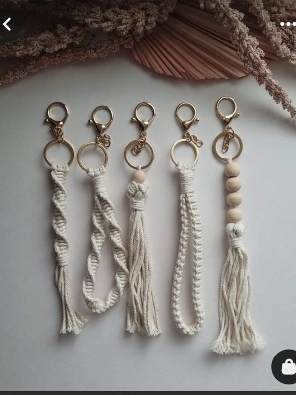 Llaveros macramé