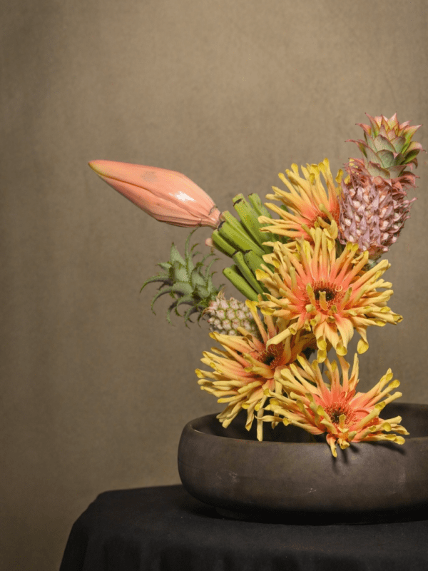 Gerbera y fruta floral